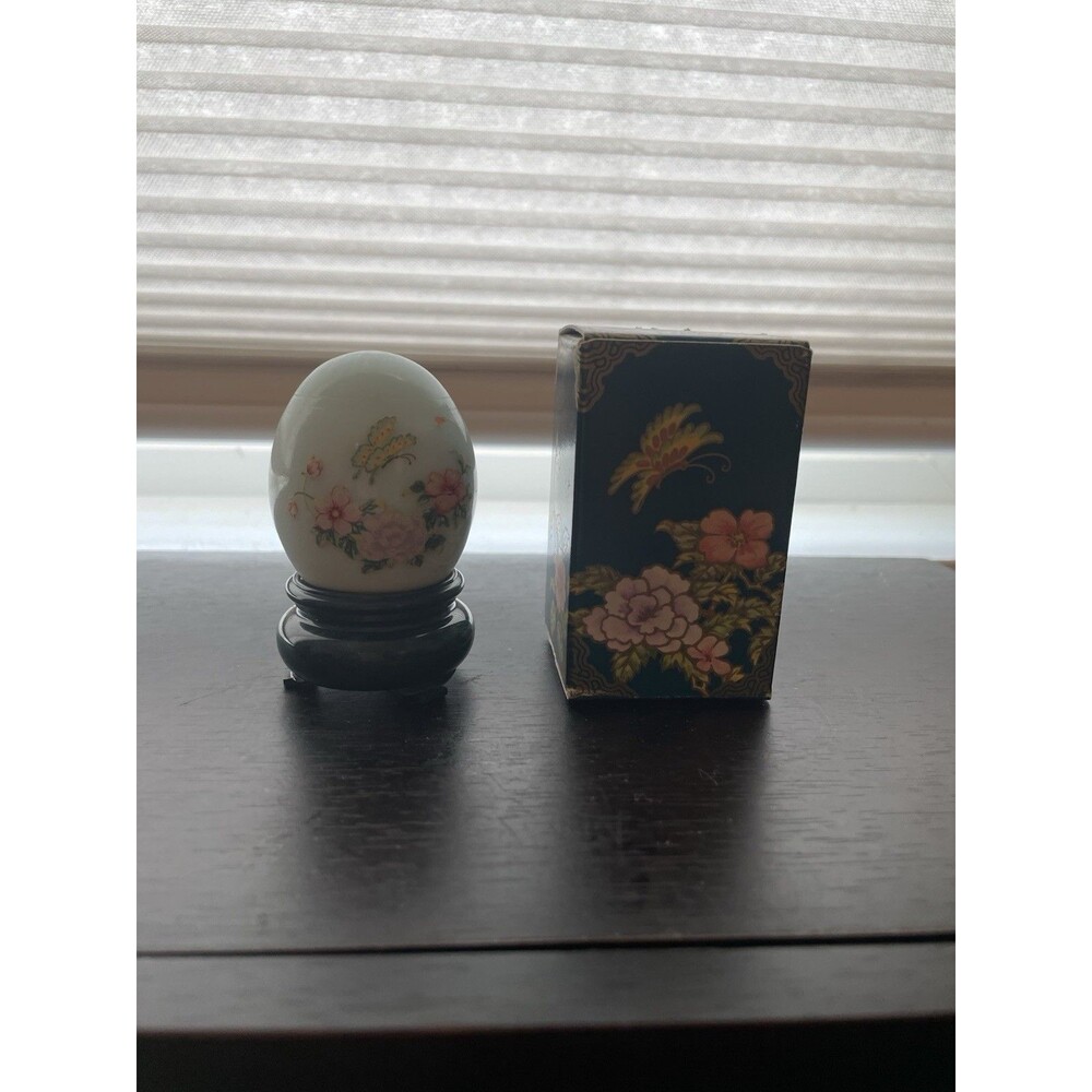 Vintage Avon Cologne Oriental Egg Delicate Blossoms Full Patchwork Cologne
